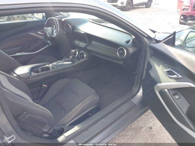 Chevrolet Camaro Rwd  1ls Image 4