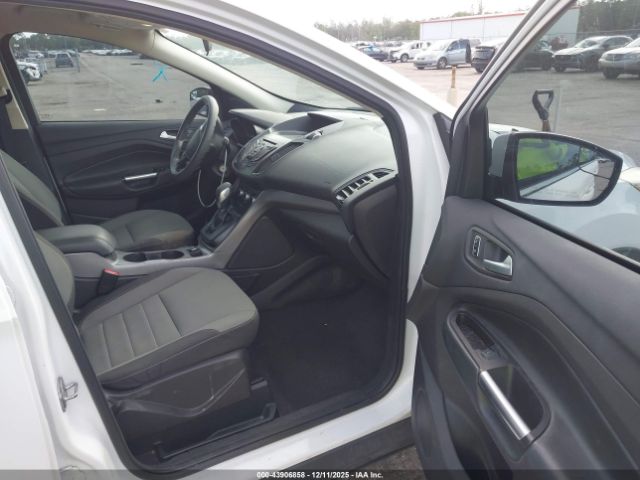 Ford Escape Se Image 3