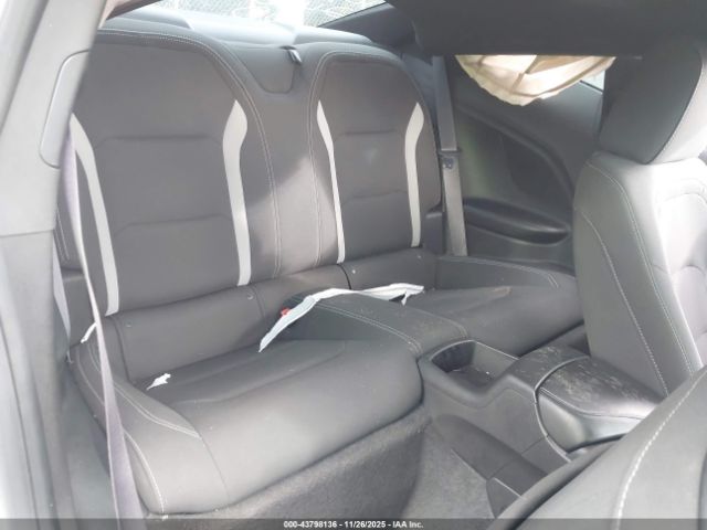 Chevrolet Camaro 1lt Image 13