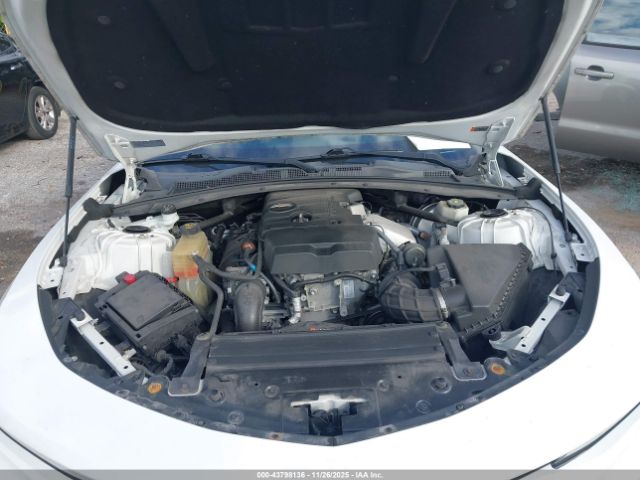 Chevrolet Camaro 1lt Image 15