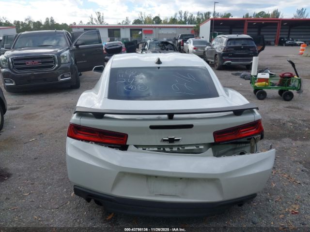 Chevrolet Camaro 1lt Image 14