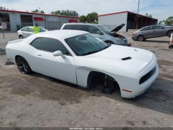  Salvage Dodge Challenger