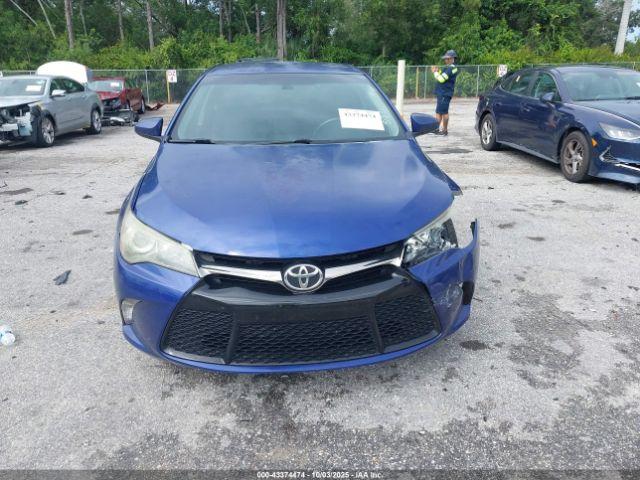 Toyota Camry Se Image 7