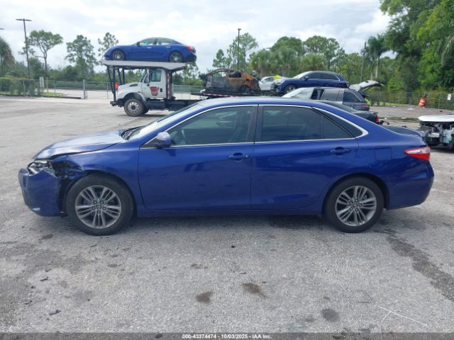 Toyota Camry Se Image 12