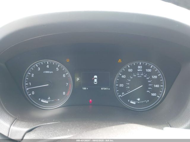 Hyundai Genesis 3.8 Image 4