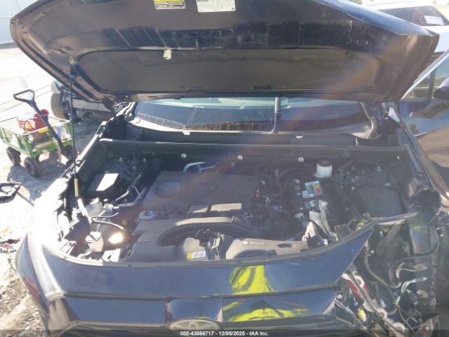 Toyota RAV4 Xle Image 13