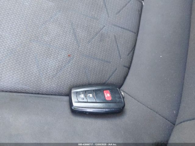 Toyota RAV4 Xle Image 12