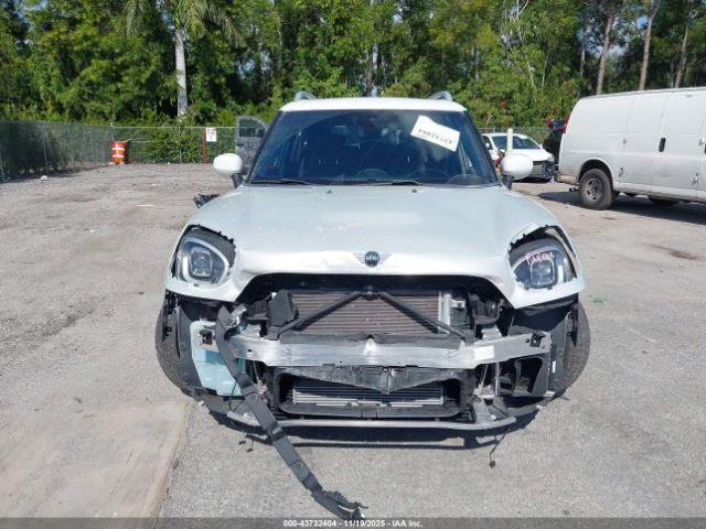 MINI Countryman Oxford Edition Image 9