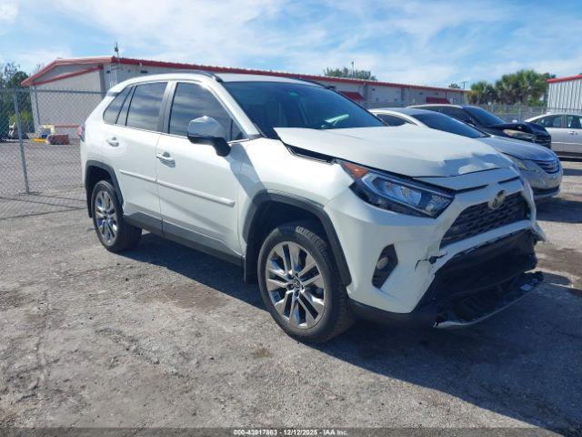  Salvage Toyota RAV4