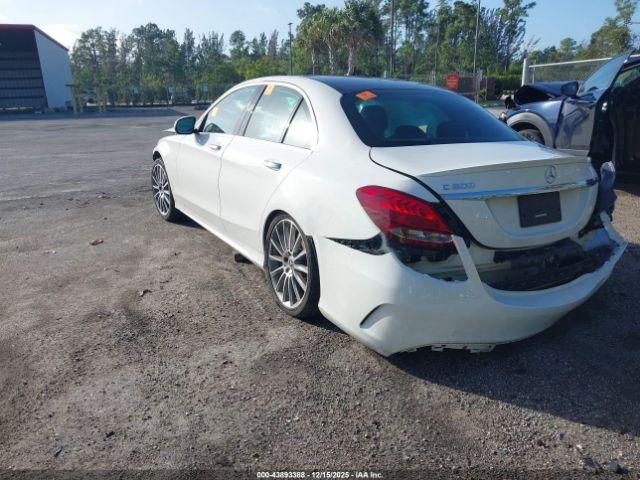 Mercedes-Benz C-Class Sport Image 3