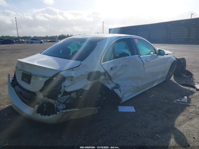 Mercedes-Benz C-Class Sport Image 5