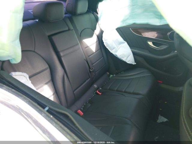 Mercedes-Benz C-Class Sport Image 9