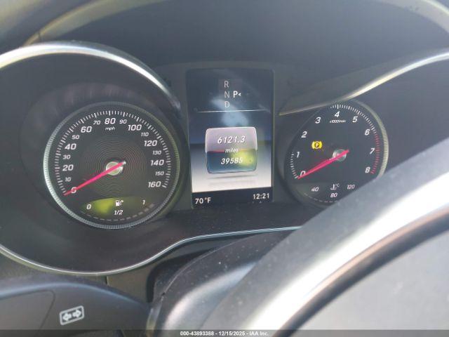 Mercedes-Benz C-Class Sport Image 14