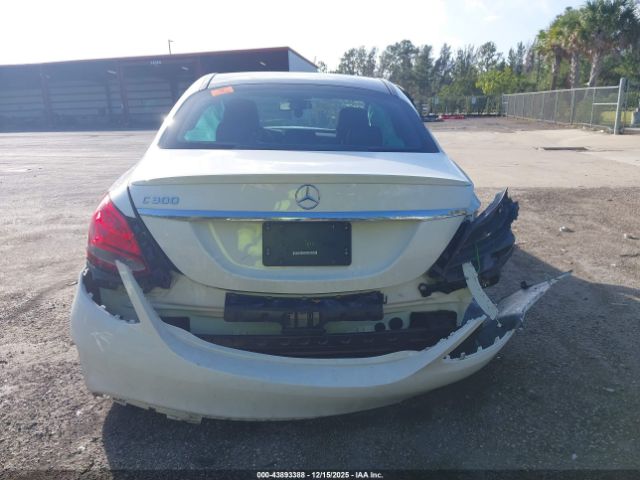 Mercedes-Benz C-Class Sport Image 12