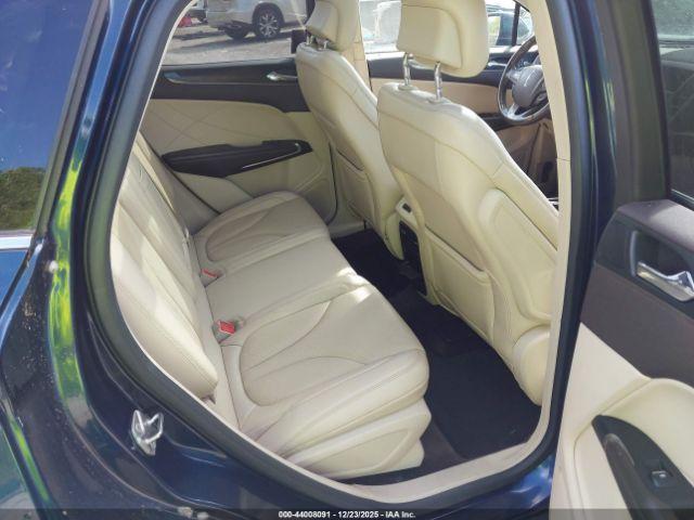 Lincoln MKC Reserve Image 14