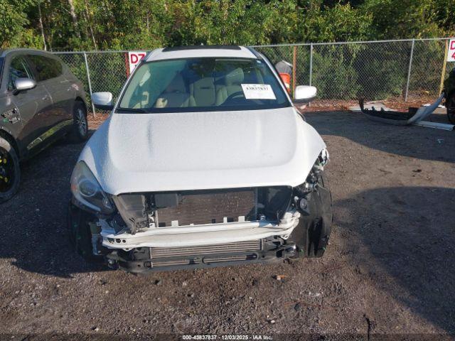 Volvo XC60 T5 Inscription Image 13