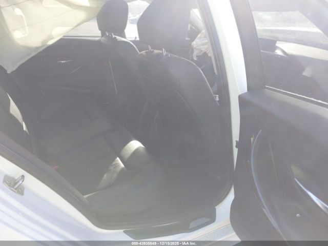 BMW 3 Series Image 10