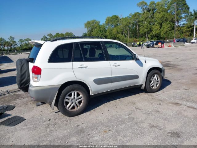 Toyota RAV4 Image 10