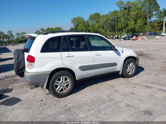 Toyota RAV4 Image 10