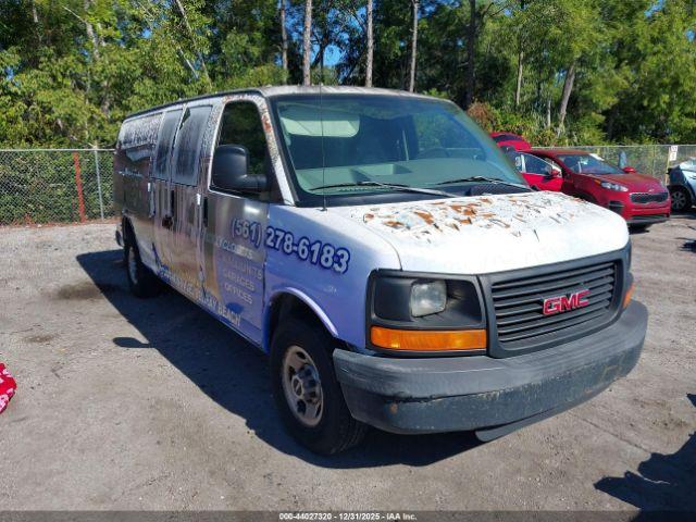 GMC Savana Work Van Image 6