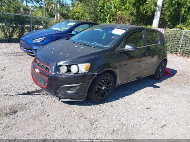 Chevrolet Sonic Lt Auto Image 8