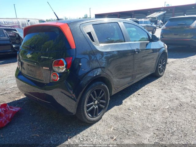 Chevrolet Sonic Lt Auto Image 3