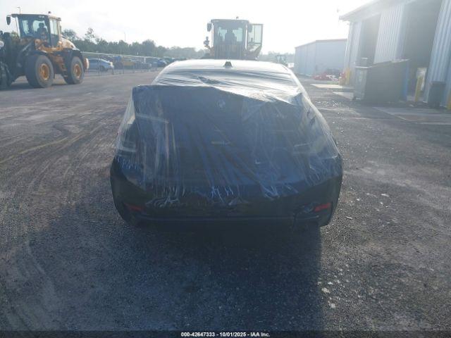 BMW 3 Series Image 11