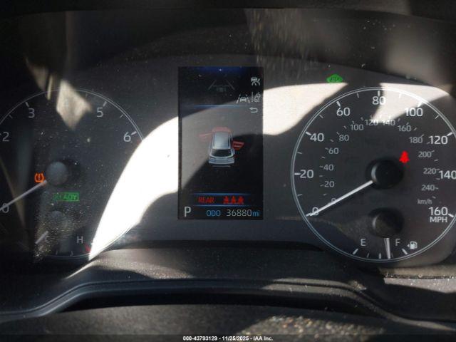 Toyota Corolla Se Image 8