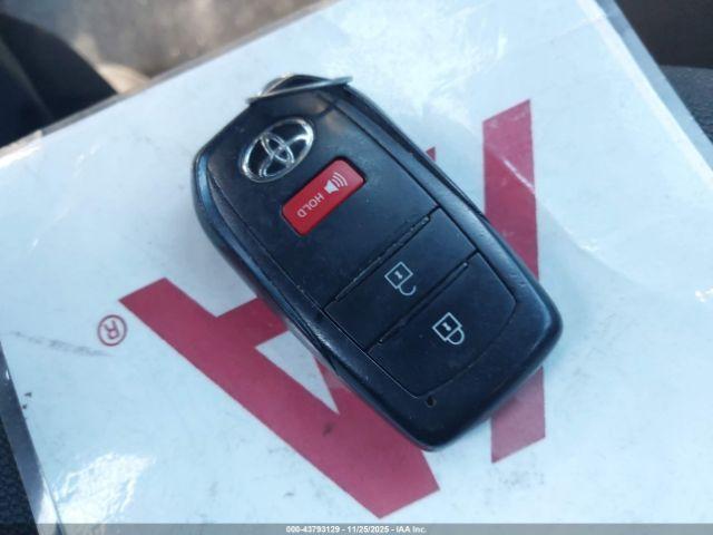 Toyota Corolla Se Image 13