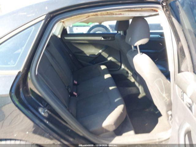 Volkswagen Passat 2.5l S Image 7