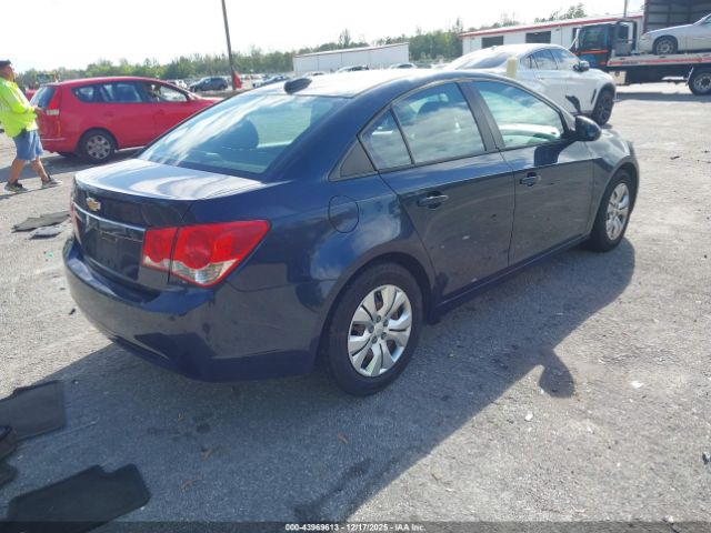 Chevrolet Cruze Ls Auto Image 11
