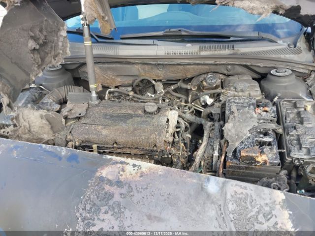 Chevrolet Cruze Ls Auto Image 13