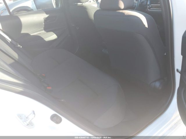 Toyota Corolla Le Image 8