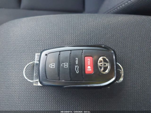 Toyota Corolla Le Image 10