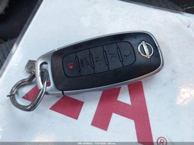 Nissan Rogue Sv Fwd Image 17