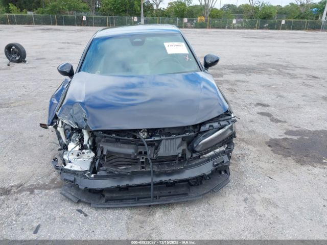 Honda Civic Sport Image 12