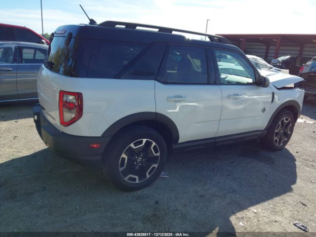 Ford Bronco Outer Banks Image 16
