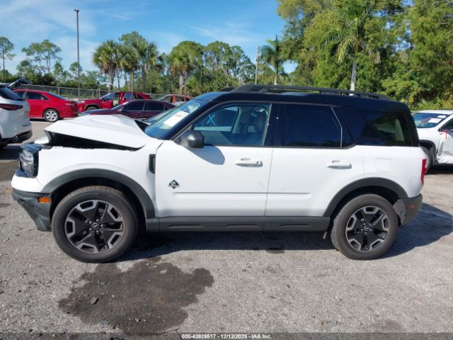 Ford Bronco Outer Banks Image 7