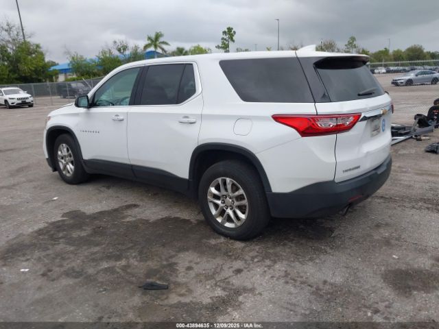 Chevrolet Traverse Ls Image 3