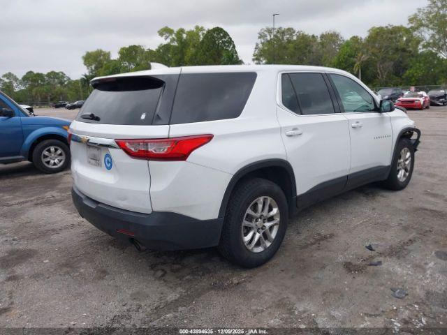 Chevrolet Traverse Ls Image 4