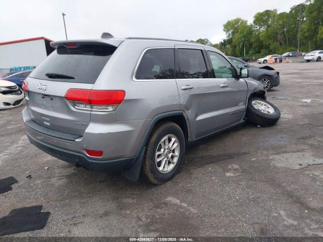 Jeep Grand Cherokee Laredo 4x2 Image 12