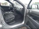 Jeep Grand Cherokee Laredo 4x2 Image 16
