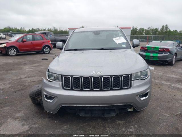 Jeep Grand Cherokee Laredo 4x2 Image 7