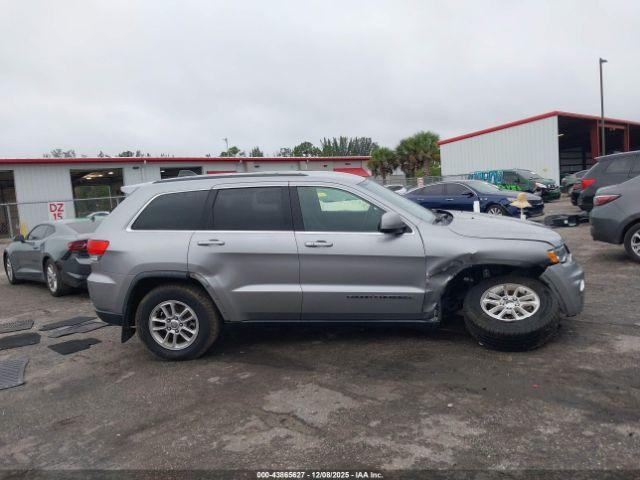 Jeep Grand Cherokee Laredo 4x2 Image 5