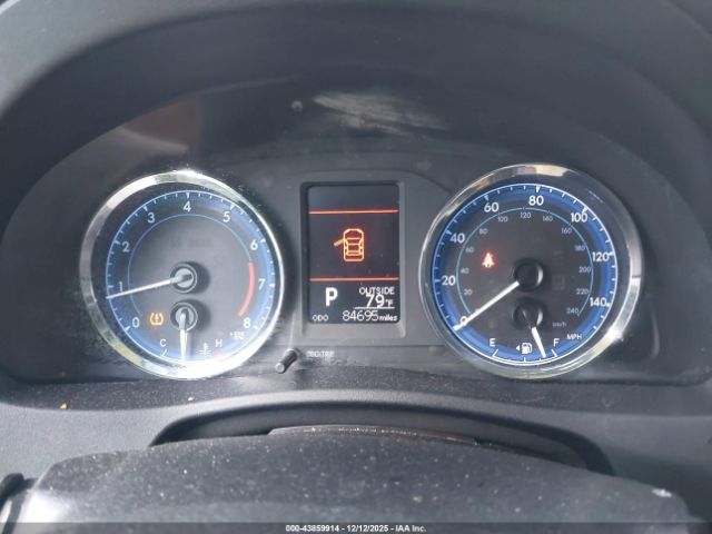 Toyota Corolla Le Image 5