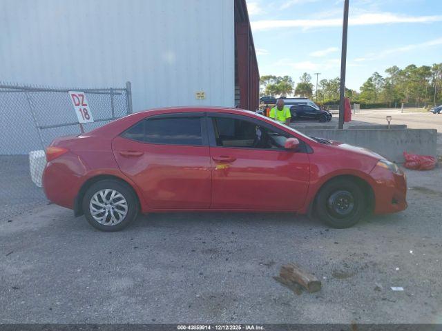Toyota Corolla Le Image 12