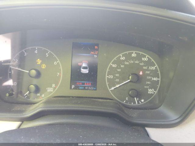 Toyota Corolla Le Image 7