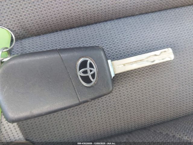 Toyota Corolla Le Image 16