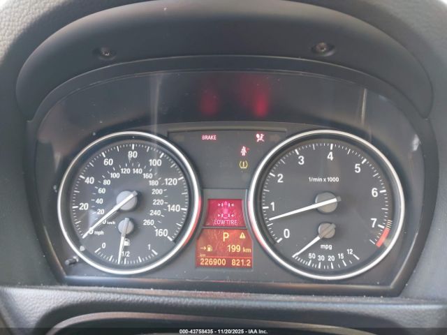 BMW 3 Series Image 11