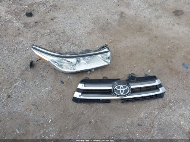 Toyota Highlander Xle Image 13